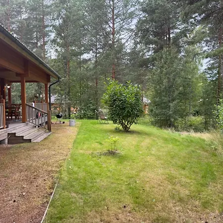 Lena *